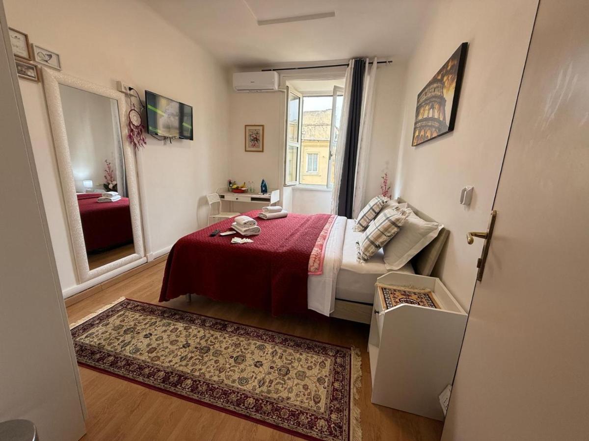 Camera Singola con Bagno Privato Esterno