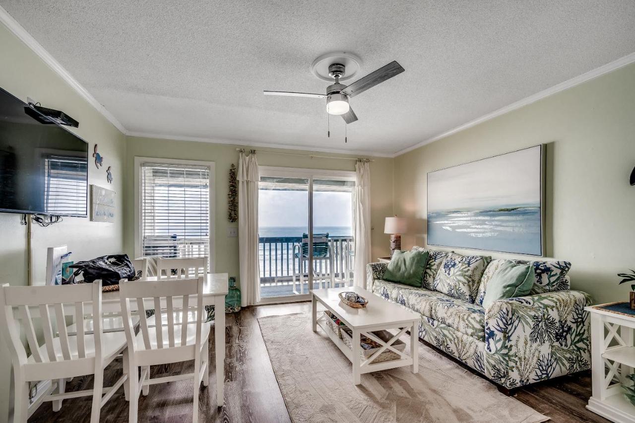 Drifty Daze Oceanfront Suite w Pool - B&B Myrtle Beach