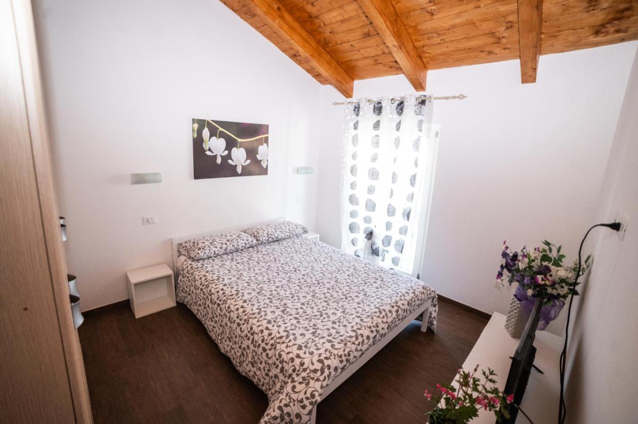 Dicentra Guest House - B&B