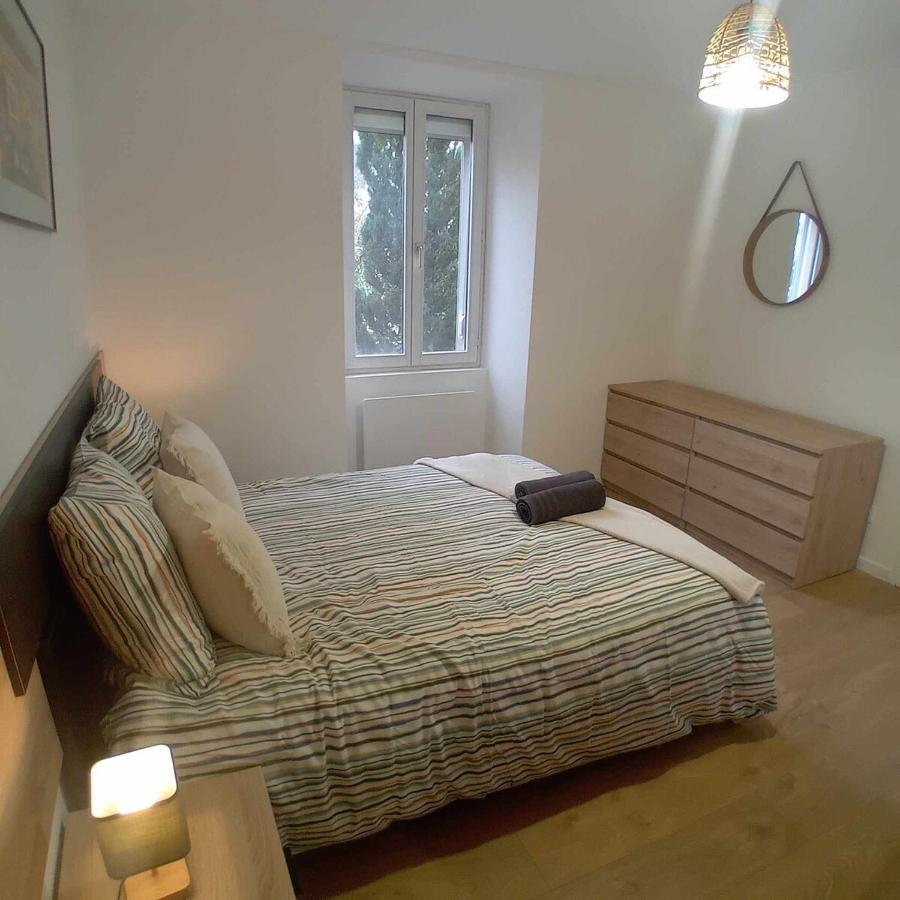 Logement calme, cosy et rénové entièrement au RDC - Ferienwohnung