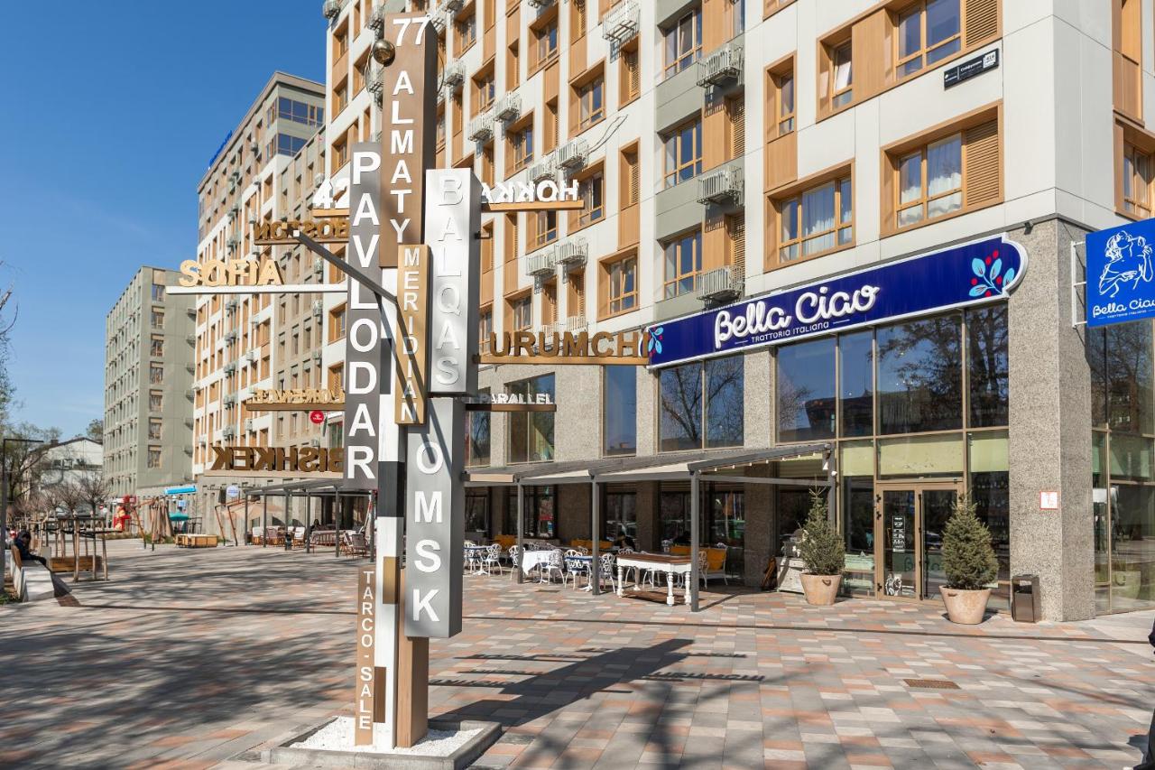 GlowNest Apartment Near Mega - Bed and Breakfast