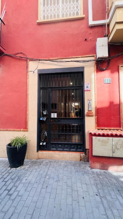 Homely Málaga Jinetes Loft con parking privado con suplemento - B&B