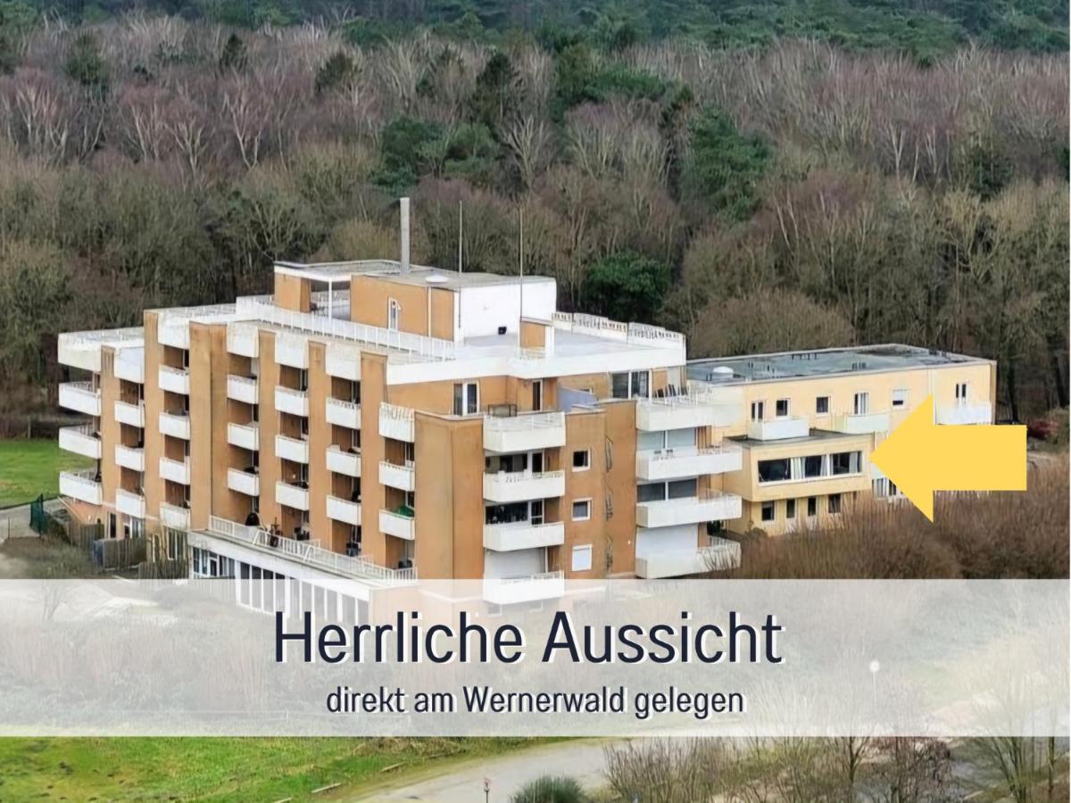 Strandloft Cuxhaven im Haus Frauenpreiß Sahlenburg - strandnah - 2 Hunde willkommen -Schwimmbad - Sauna - direkt am Wald - Dachterrasse mit Blick nach Neuwerk - Chambres d'hôtes Cuxhaven