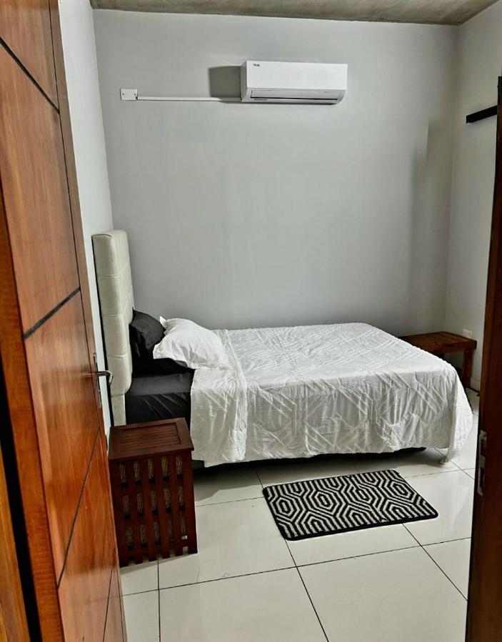 Comodo Dpto bien equipado cerca de Aeropuerto y COP Comité Olímpico Py - B&B Luque