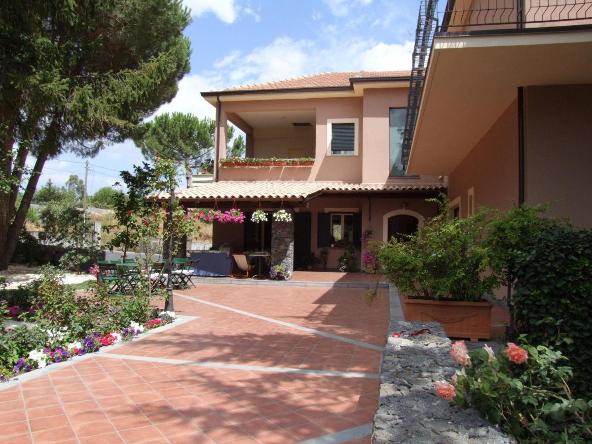 B&B Nicolosi - Rosso Vulcano - Bed and Breakfast Nicolosi