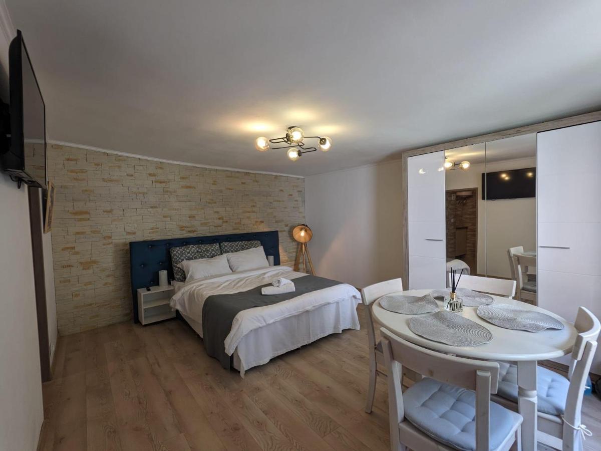 Topazz Tower - B&B