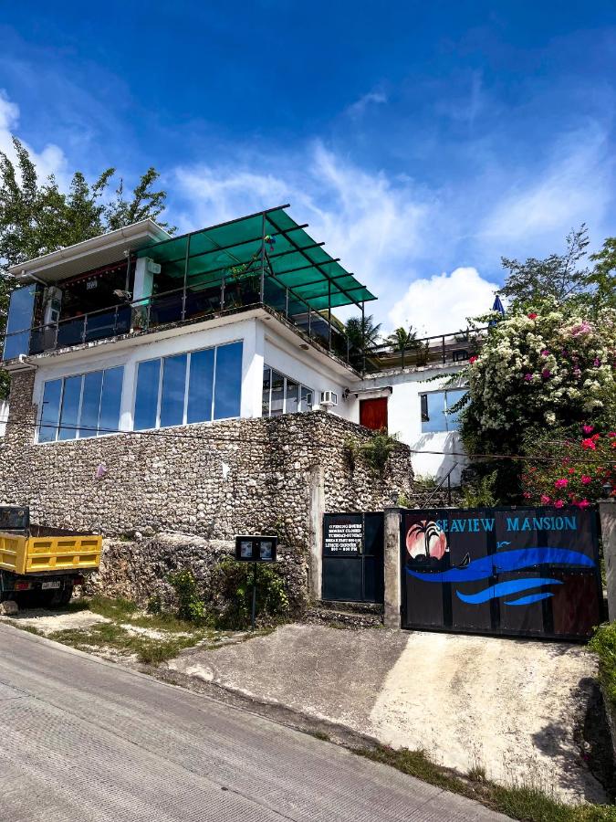 Seaview Mansion Dalaguete Apartment 4 -Family - Chambres d’hôtes