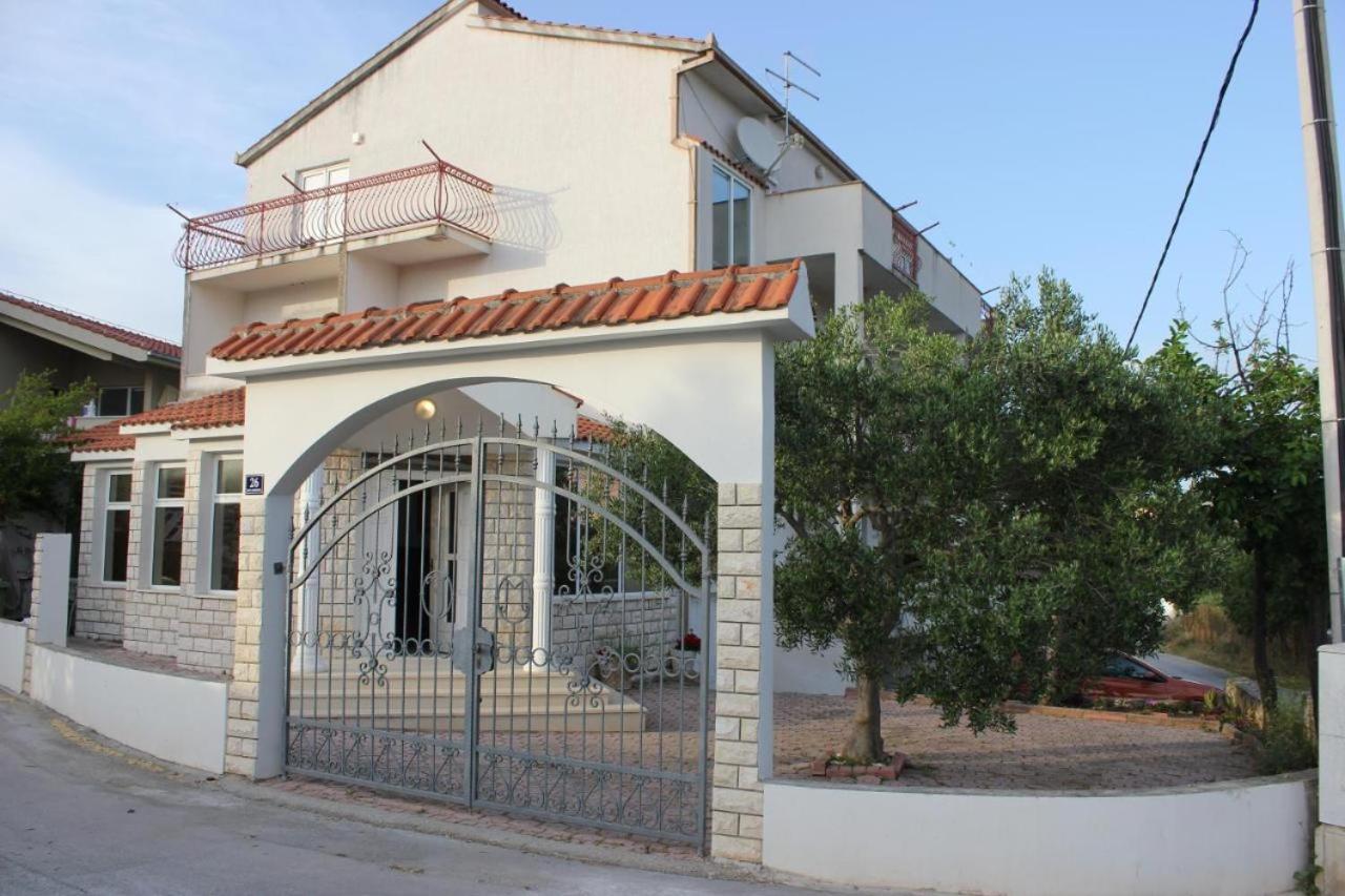 Slavica Rooms Okrug Gornji - B&B