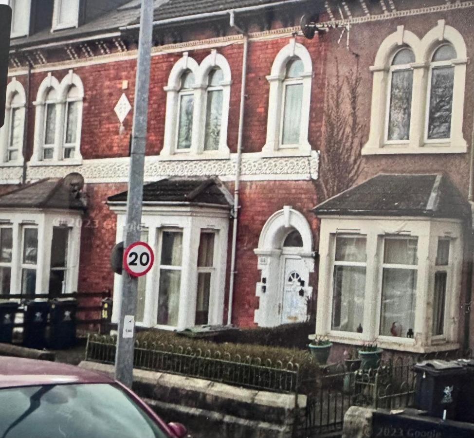 Studio self contained Cardiff - B&B