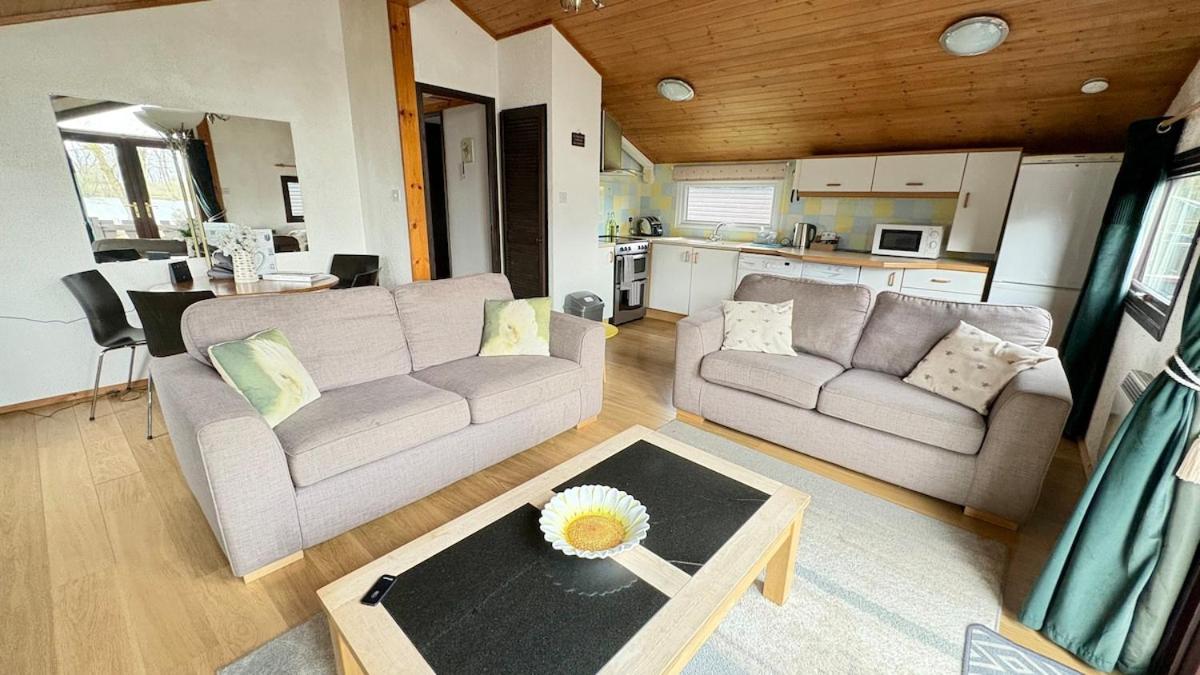 Heron View 24 The Bathing House, Pet friendly, Hoburne Passes - B&B