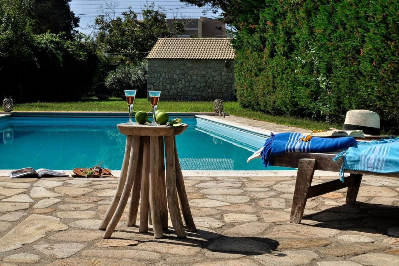 Portico Verde private Villa with pool | Corfu - B&B Lefkímmi