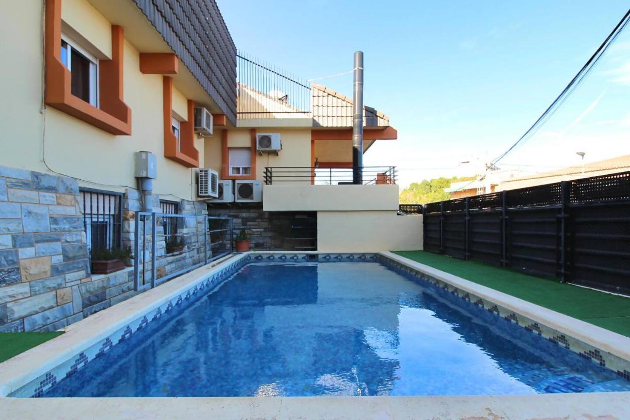 Chalet con piscina y barbacoa - Chambres d’hôtes Polop