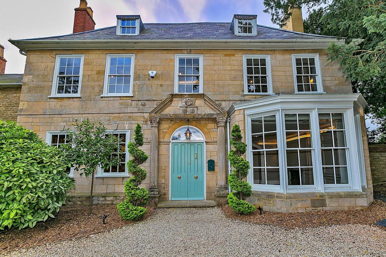 Finest Retreats - Ttich Manor Retreat - B&B