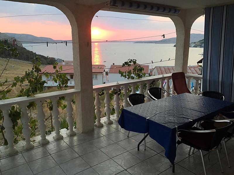 Apartmani Butković - Bed and Breakfast Metajna
