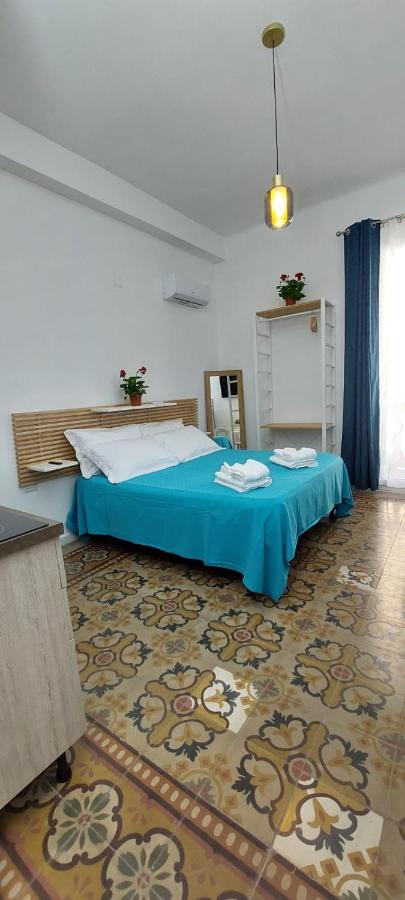 Dante Alighieri 528 - B&B Bari