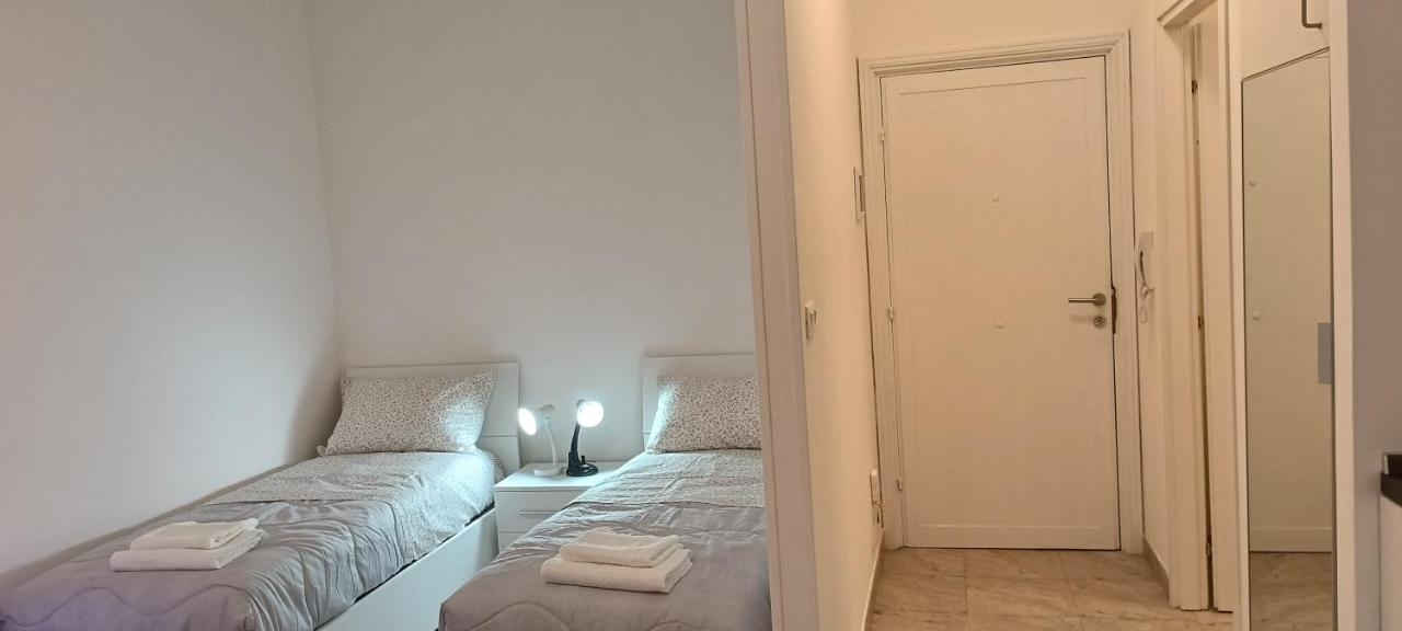 Quadruple Room with Private Bathroom