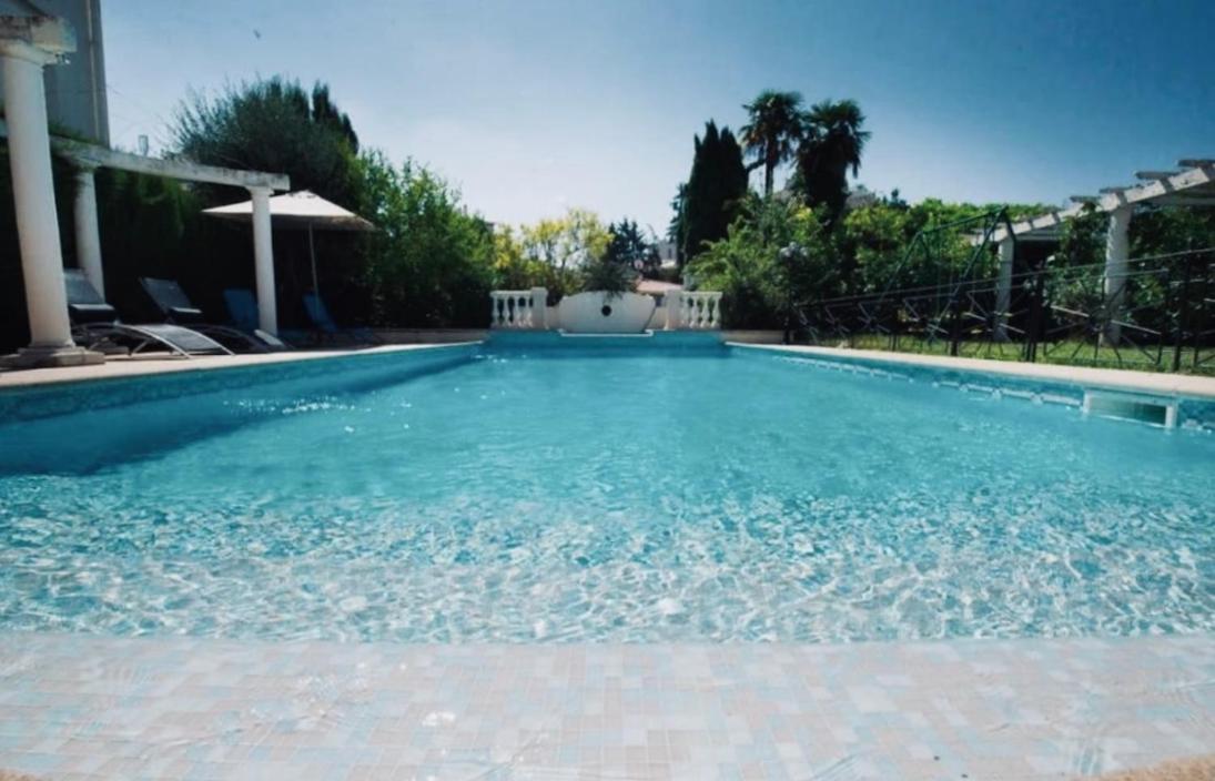 Villa prestigieuse avec piscine privée au cœur de Nice - Chambres d’hôtes