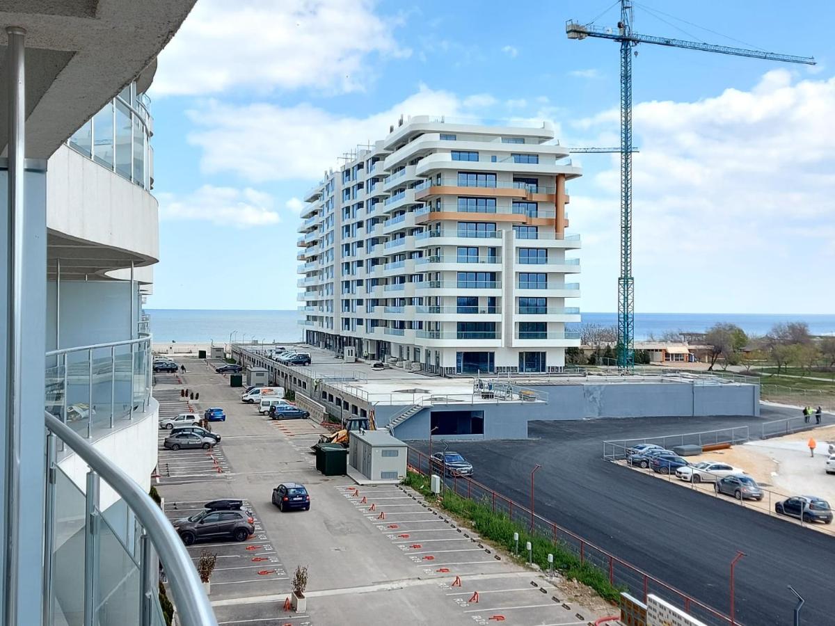 Casa Del Mar Mamaia Nord Exclusiv cu Piscina - Chambres d’hôtes Mamaia