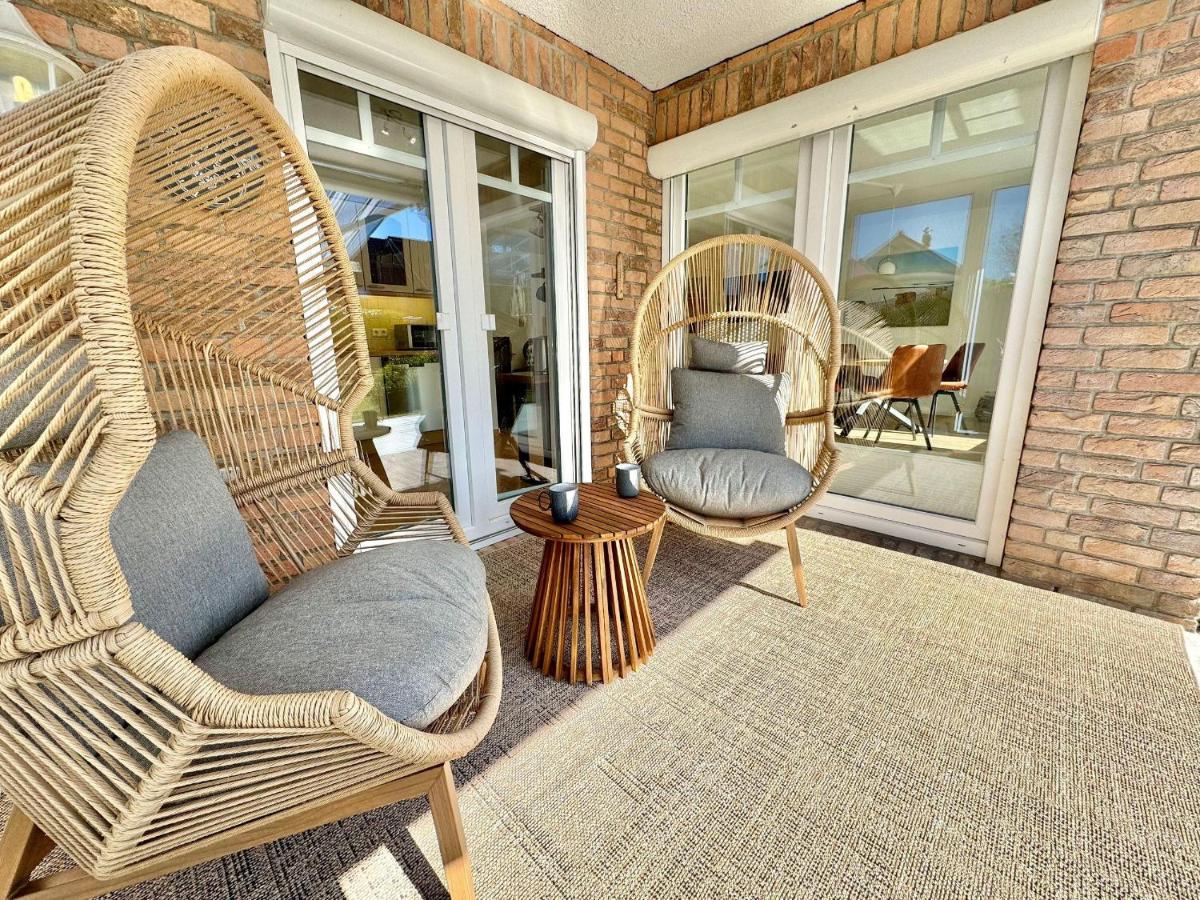 FeWo Kuestenliebe direkt am Strand mit eingez Garten - B&B Schönberger Strand