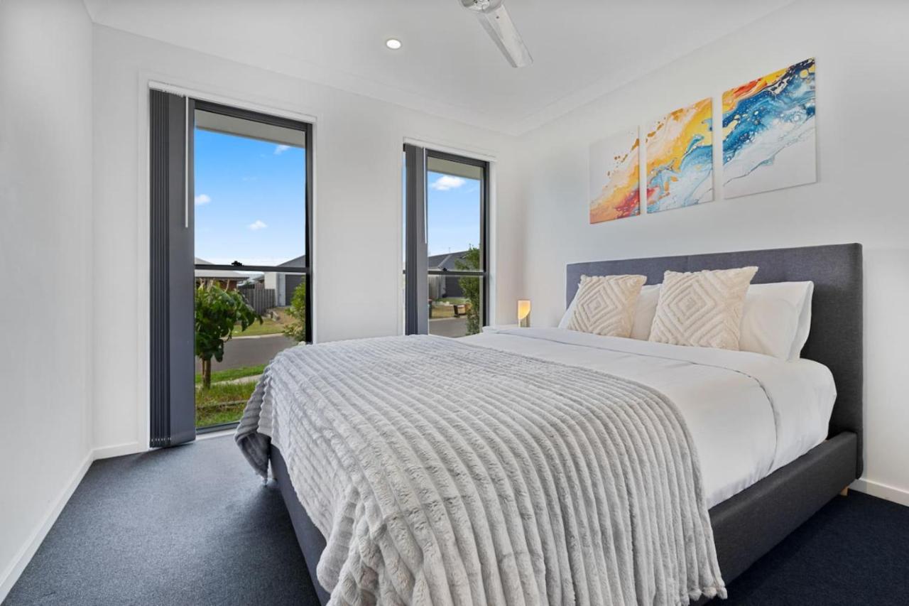 Quiet n Stylish 3mins to Mall Modern 4BR House - Ferienwohnung Park Ridge