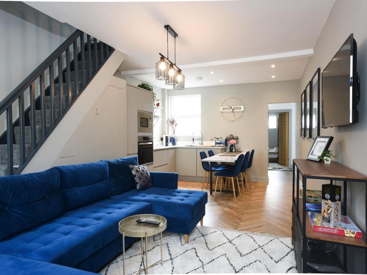 Air Maison - Charming 3BR Terrace House with Garden 10min to Beach - B&B Portsmouth