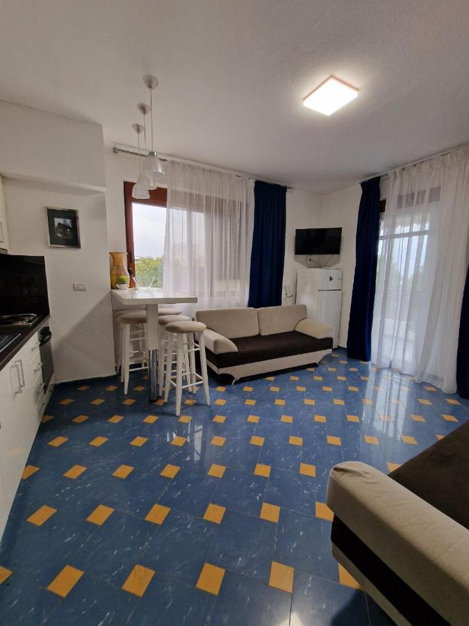 Apartments Seaside Durres Shkembi Zone - B&B