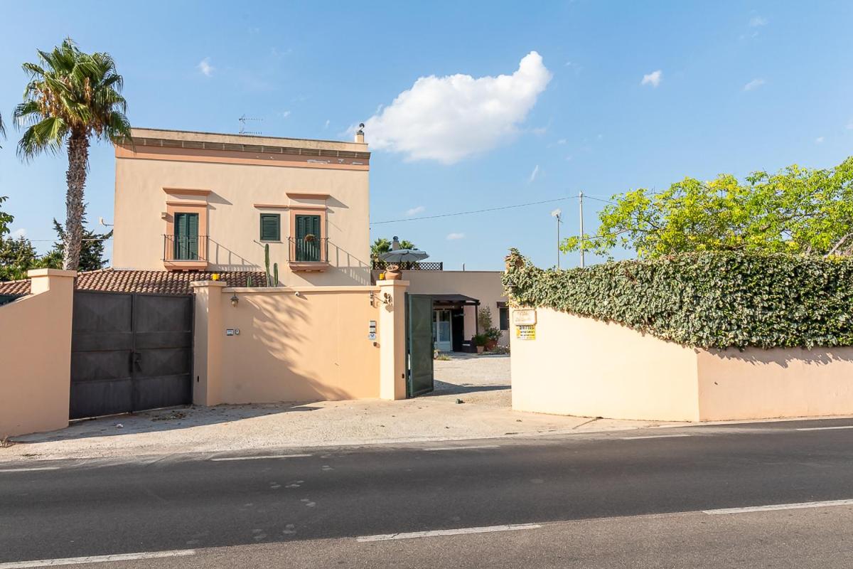 Villa De Santis by Apulia home - B&B