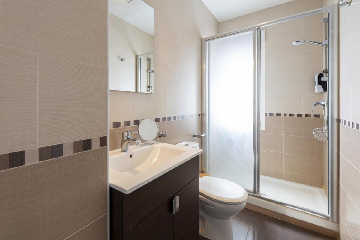 For You Rentals Acogedor Apartamento de 1 Dormitorio Madrid Temporal MAL72B - B&B Madrid