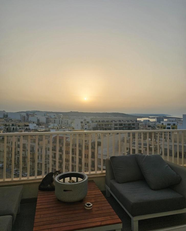 Sole di Malta Panoramic view Penthouse - Chambres d’hôtes San Pawl il-Baħar
