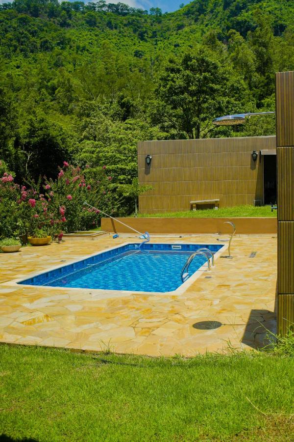 Topázio - Ferienwohnung São Pedro