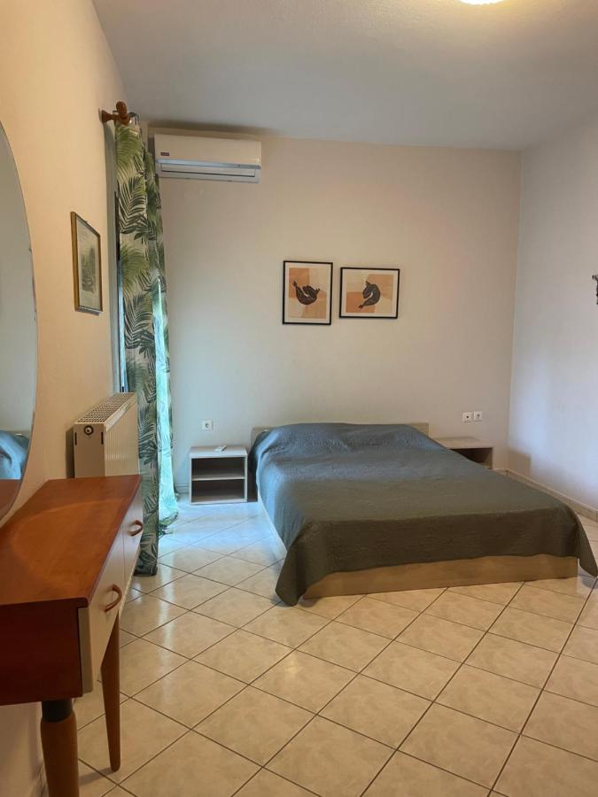 One-Bedroom Apartment - Sea Side