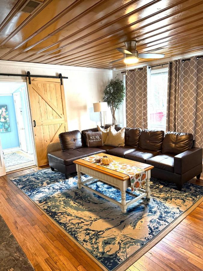 Summer by the Sea Beach home pets ok fenced yard - B&B Myrtle Beach