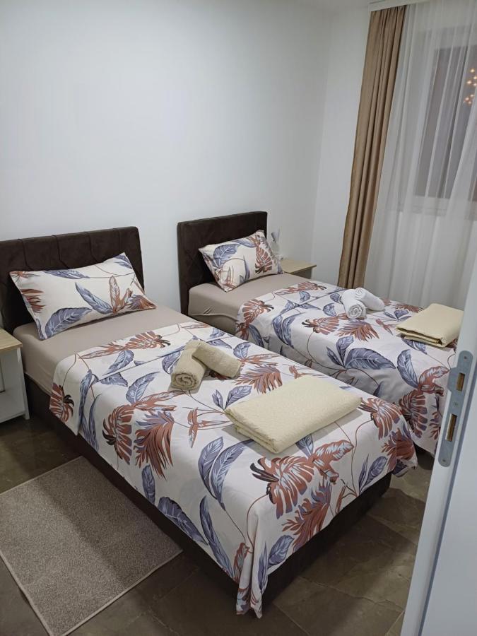 Prenoćište SILVER LUX Srebrno Jezero 13 - B&B