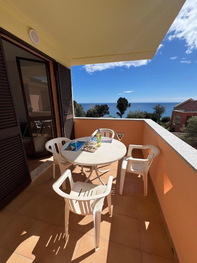 Appartamento con Vista e Balcone