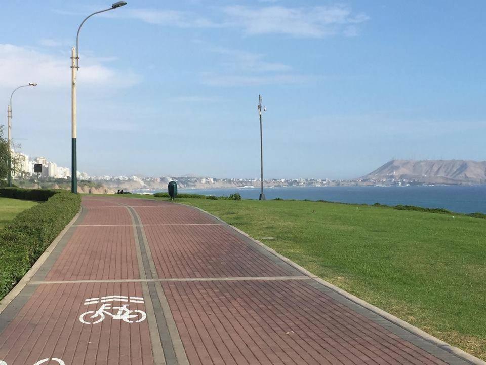 Relax in a private and quiet apartment - B&B Lima
