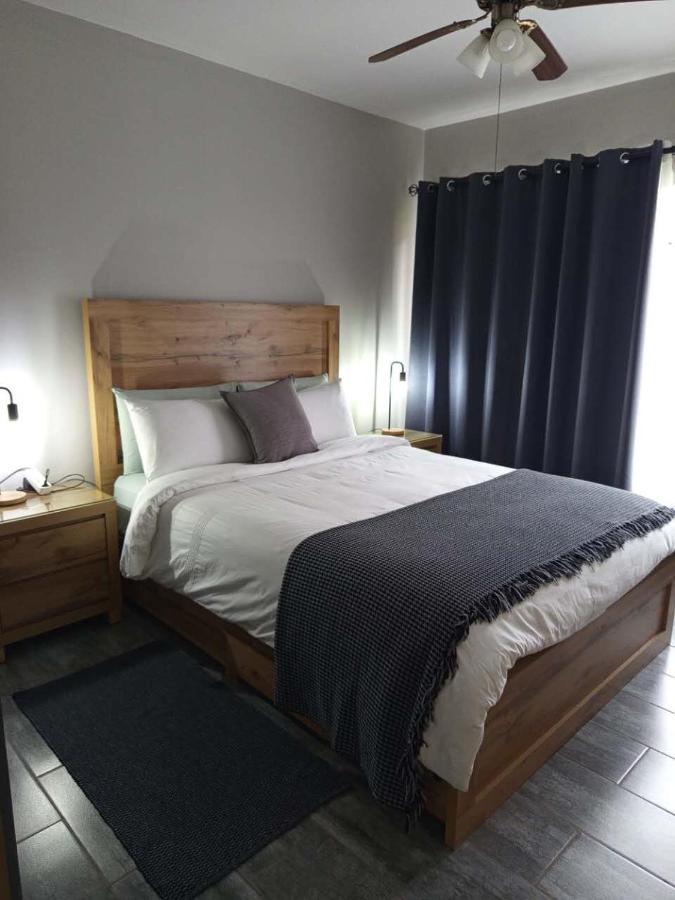 Hantam Suites - B&B
