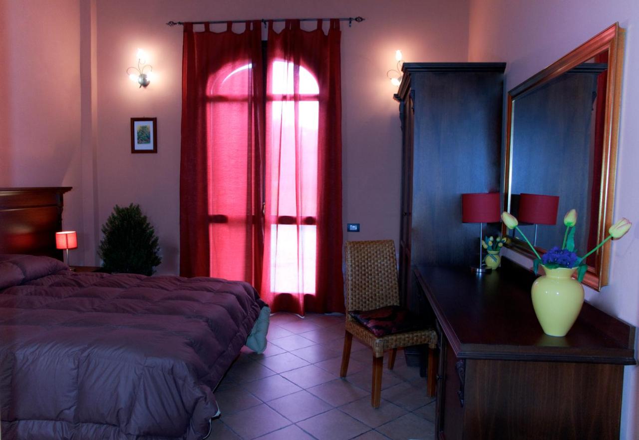 King Room with Mountain View