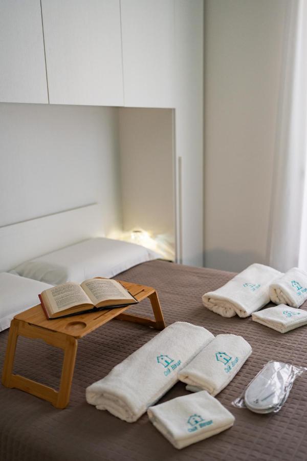 Studio Apartment with Balcony