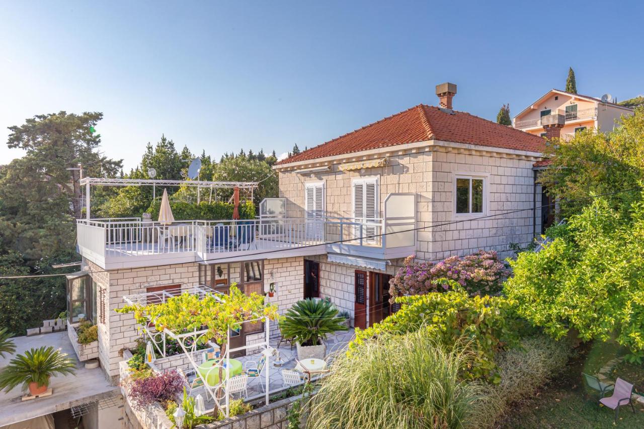 Family Apartment close to the Beach - B&B