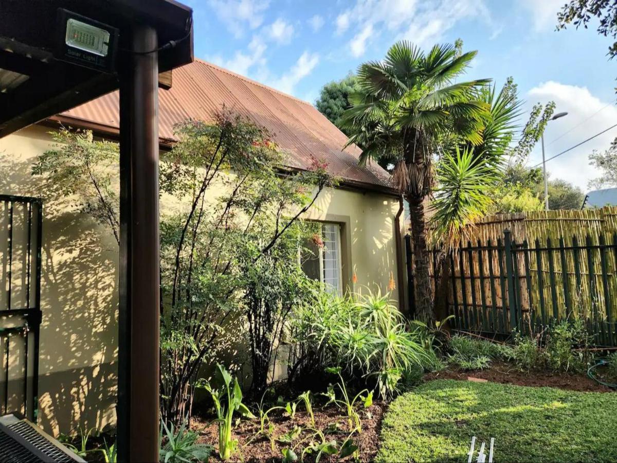 Selah, self-catering - B&B