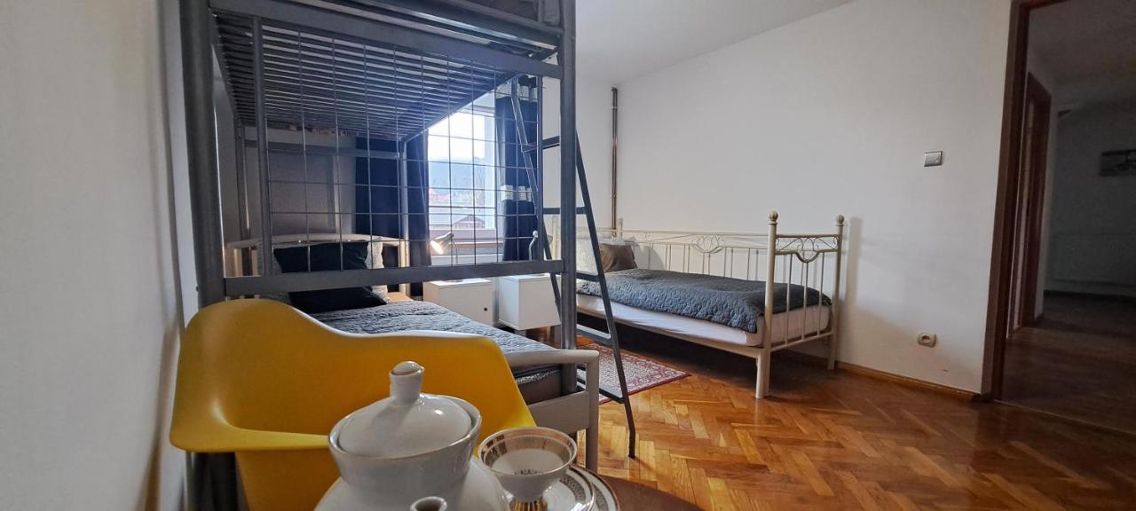 Habitación Triple Básica con baño compartido