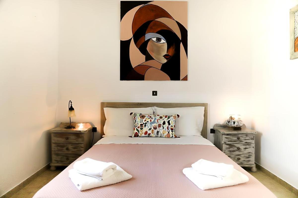 Rodis Cycladic Holiday House - Bed and Breakfast Náousa