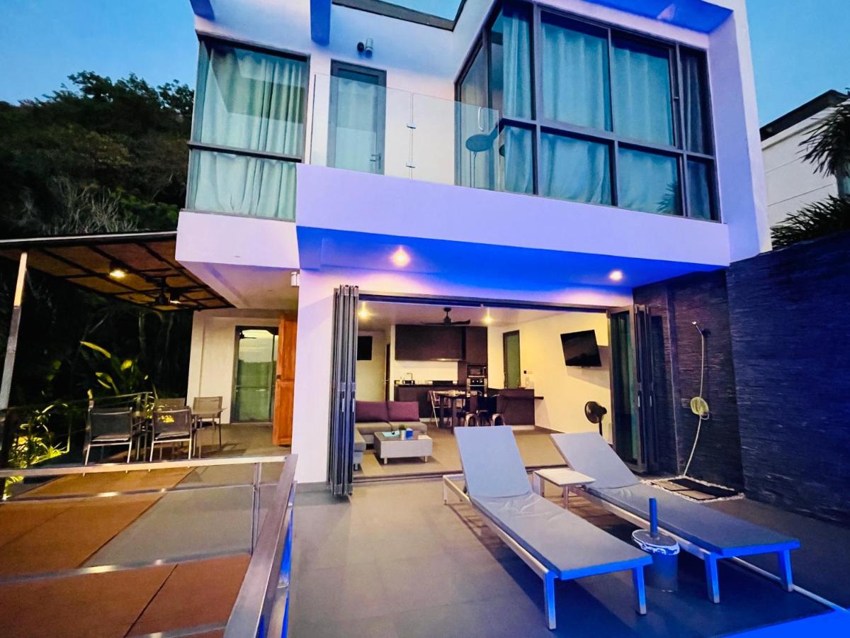 Villa with Sea View