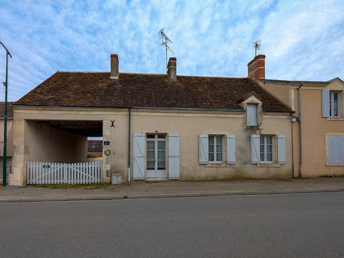 Maison de plain-pied en Brenne avec cour close, Wifi et proche de Châteauroux et étang de pêche - FR-1-591-104 - B&B