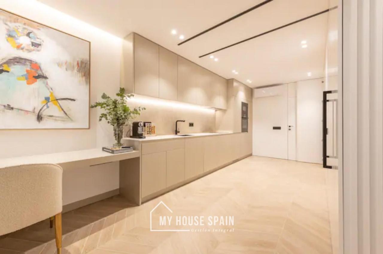 MyHouseSpain - Luminoso piso en Chamberí - B&B Madrid
