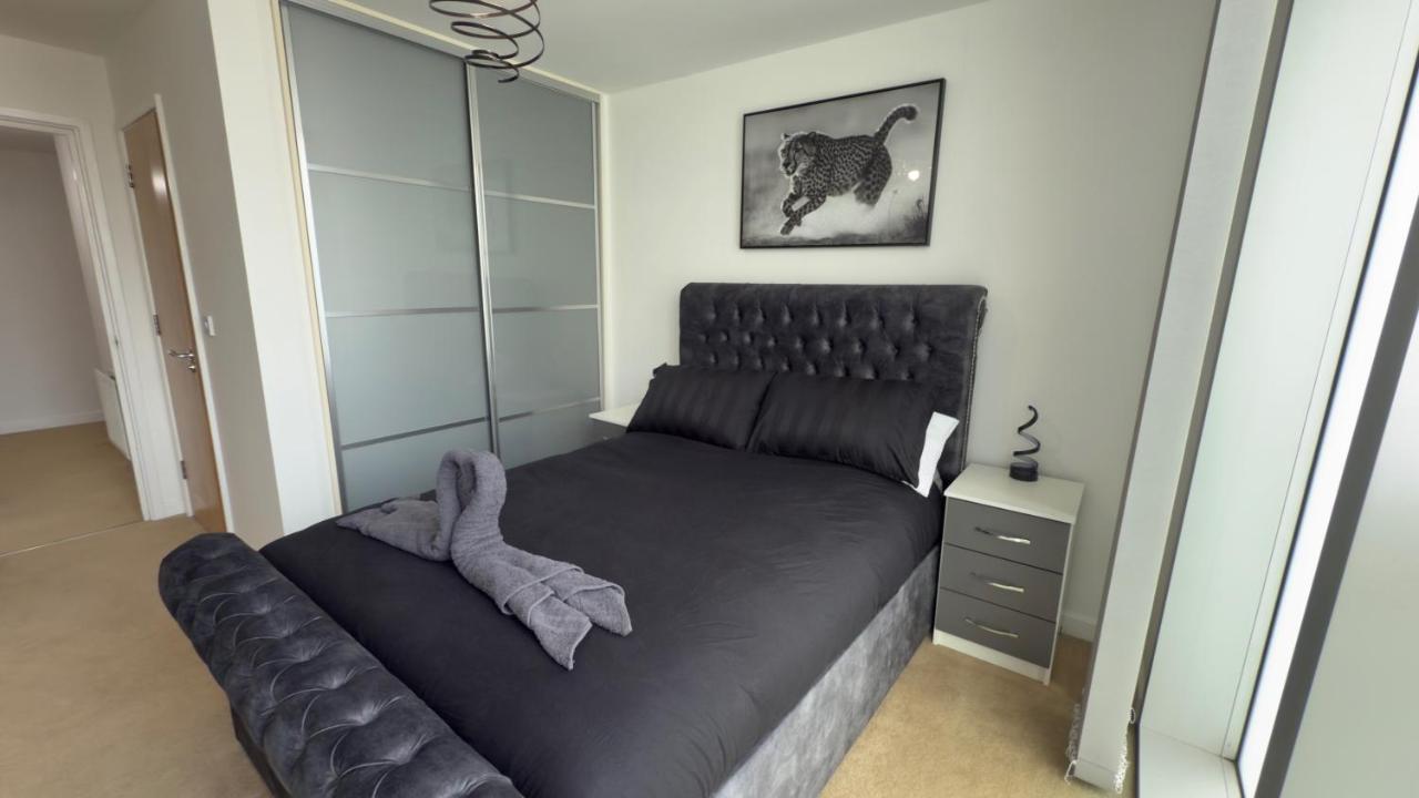 Central M K 2-Bedroom Apartment Sleeps 4 Parking - B&B