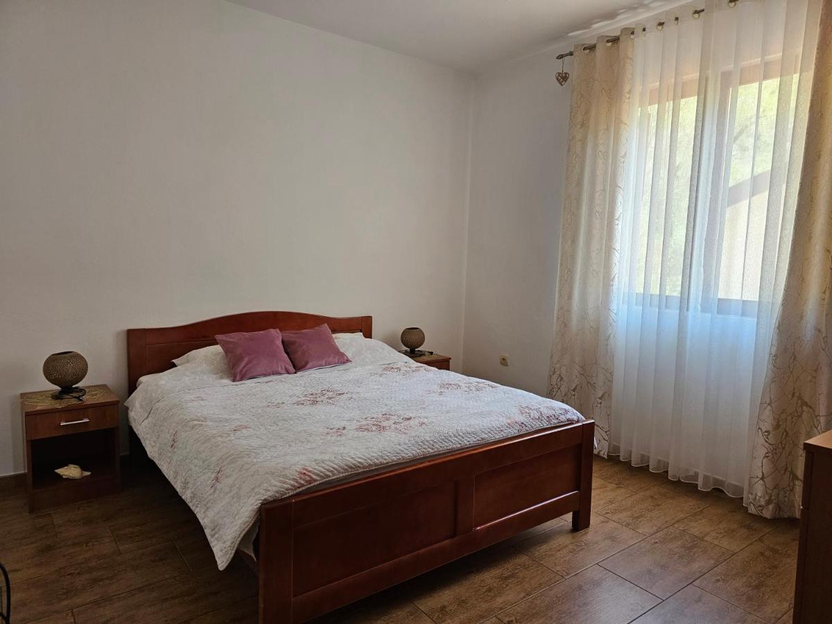 Appartamento con 1 Camera da Letto, Balcone e Vista Mare