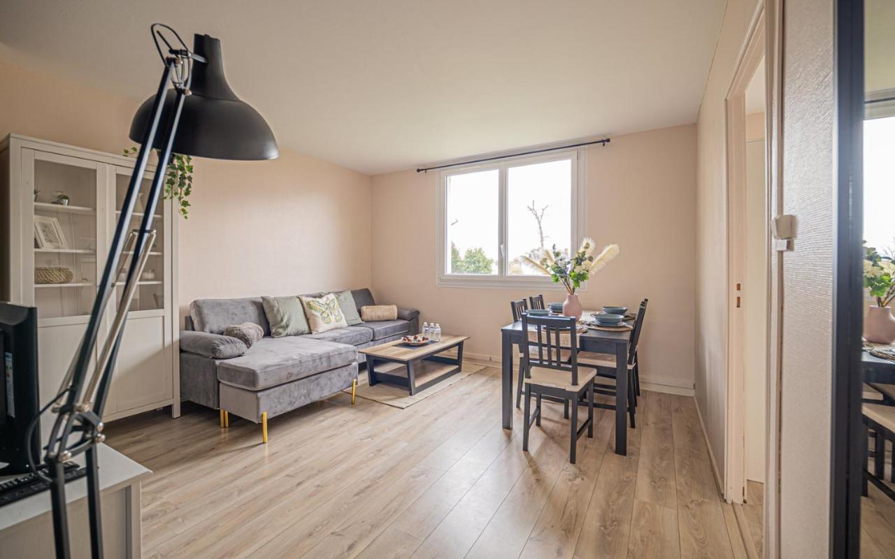 Le Paisible ~ Centre-ville ~ Arrivée autonome - B&B