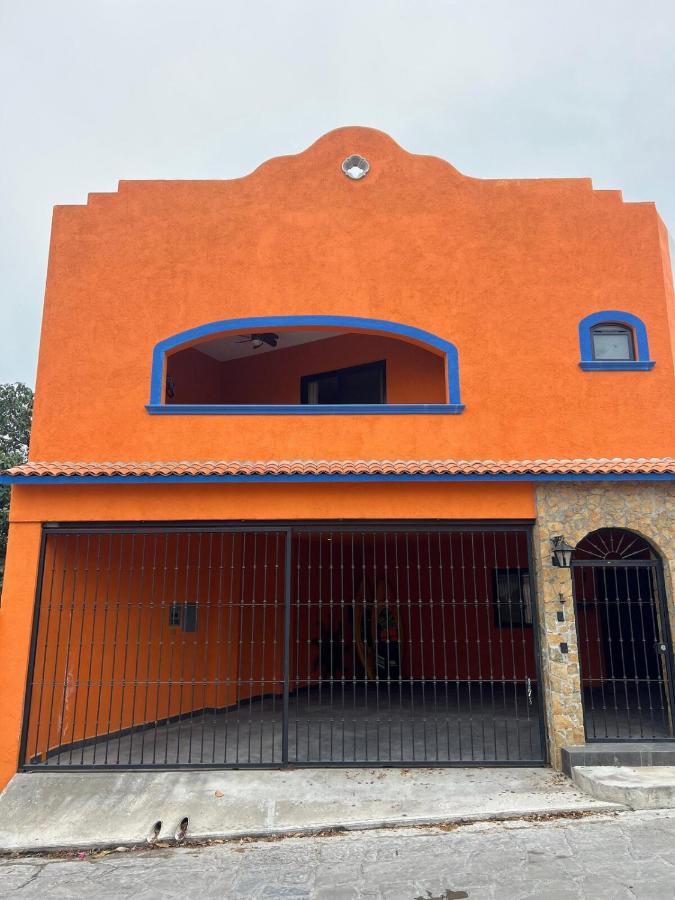 Casa Colonial en Santiago Pueblo Mágico by Adhoc - B&B
