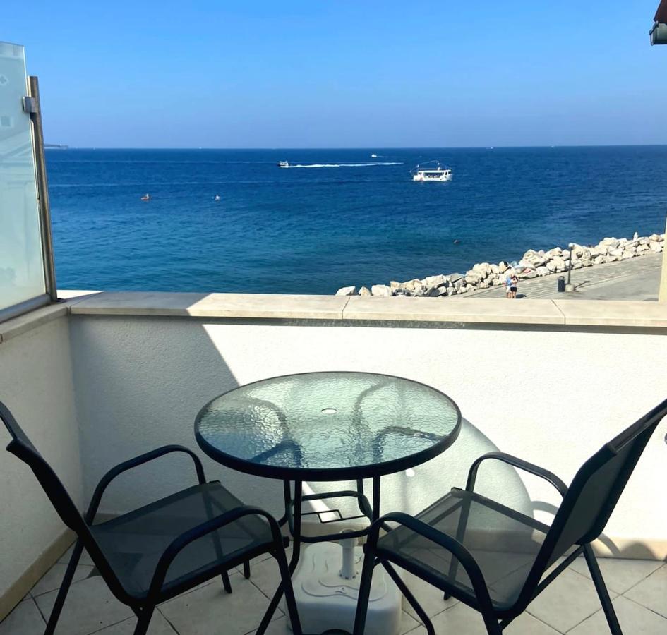 Piran great terrace facing sea ! - Ferienwohnung Piran